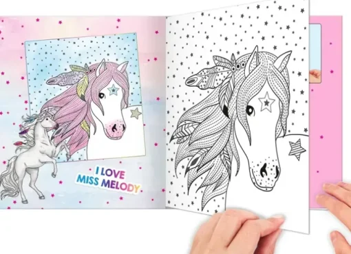 Miss Melody Water Colour Taikakirja
